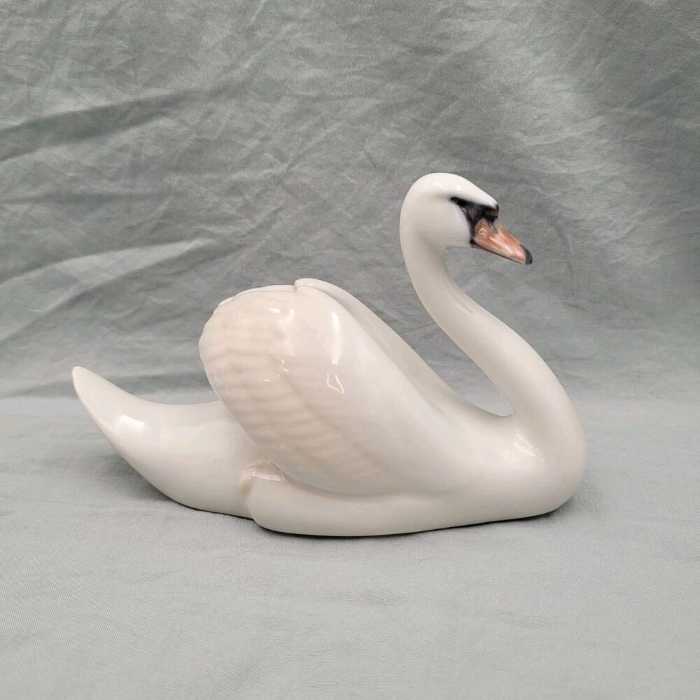 Vintage Royal Copenhagen Mute Swan Porcelain Figurine #755 Erik Nielsen Denmark